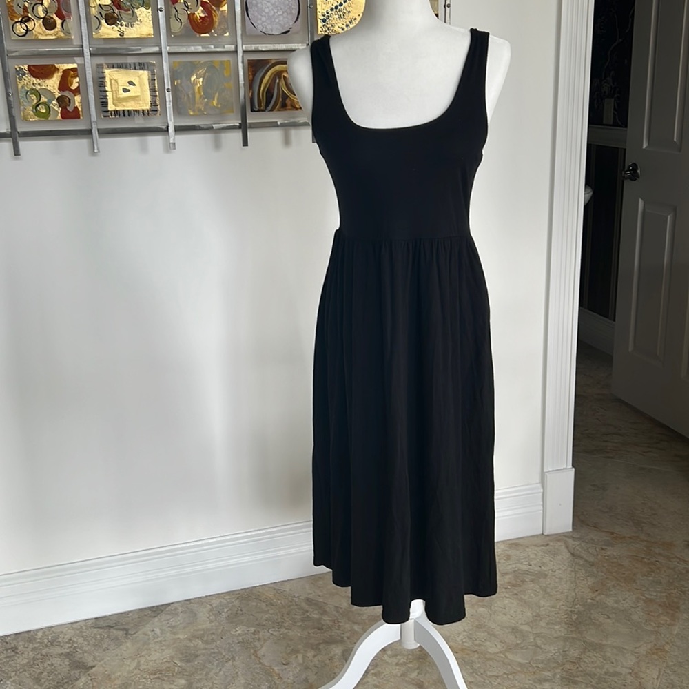 GAP Black Sleeveless Dress Size Small